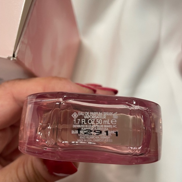 Ariana Grande Thank You Next Eau De Parfum spray 1.7 oz 50 ml - Picture 5 of 6